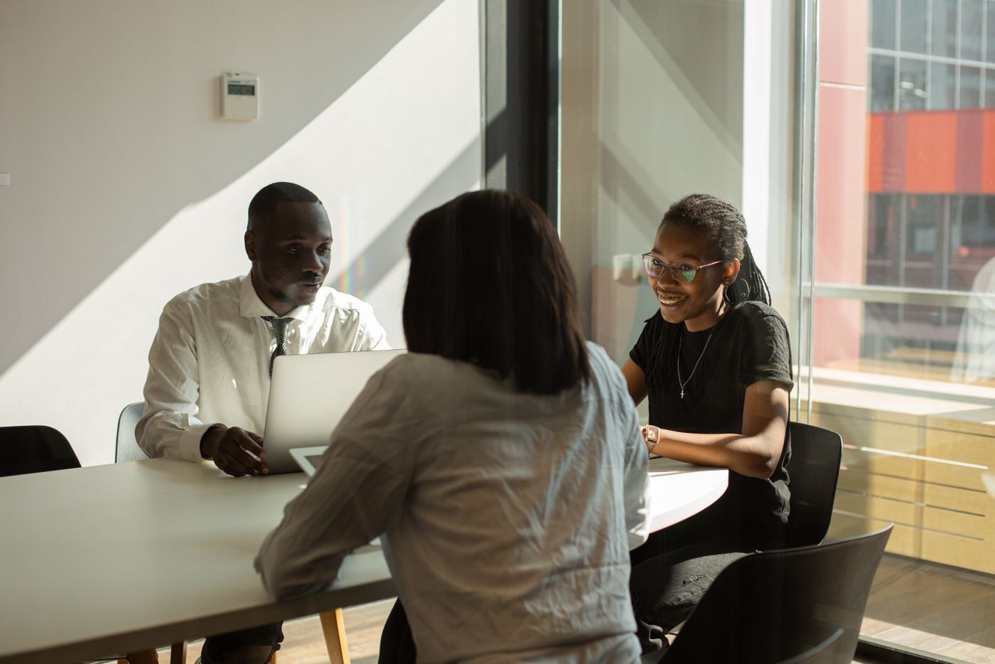 Consultants Audico en échange avec un client